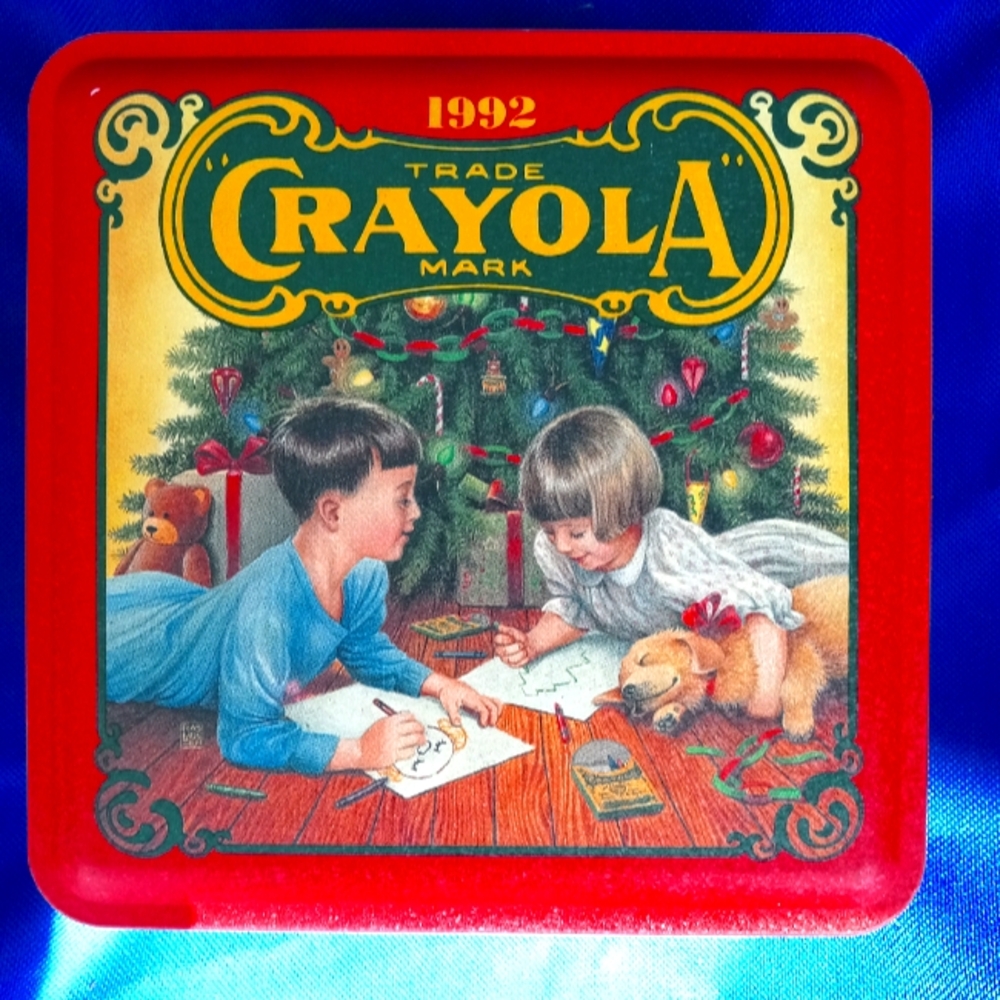 Vintage Crayola Tin w/Crayon